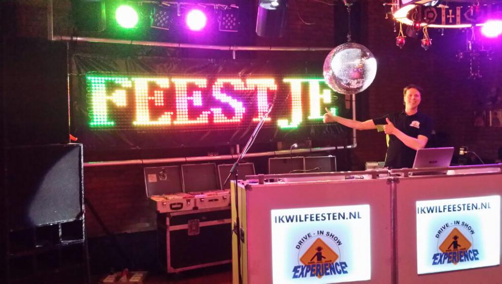 drive-in show apparatuur van onze dj